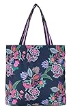 Diese Oilily Tasche ist ein kleines florales Meisterwerk! Mit ihrem munteren Design ist sie variierbar tragbar und der perfekte Begleiter. Das Highlight ist aber, dass dieser Shopper zudem auch wendbar ist und dadurch zu noch viel mehr Outfits getragen werden kann. Maße: 41 x 35 x 11,5 cm