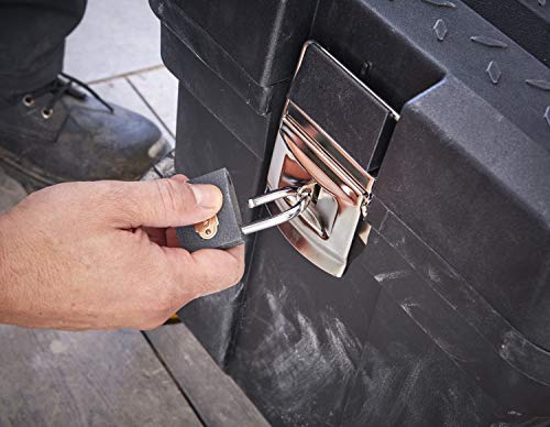 STANLEY 1-97-503 Coffre de chantier Contractor - Divers Compartiments - Plateau Porte Outils - Rainure en V Sur le Couvercle - Volume 53L - Cadenassable -Poignée Télescopique - Polypropylène Résistant