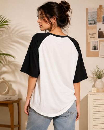 Looks Women's Black & White Retro Car Tee - Image 3