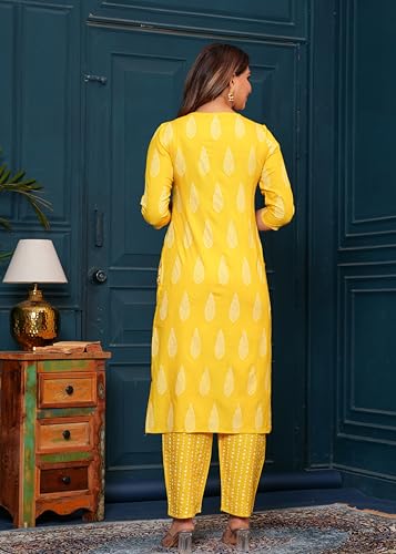 Image of Rangnavi Women's Printed Rayon Straight Kurta Set