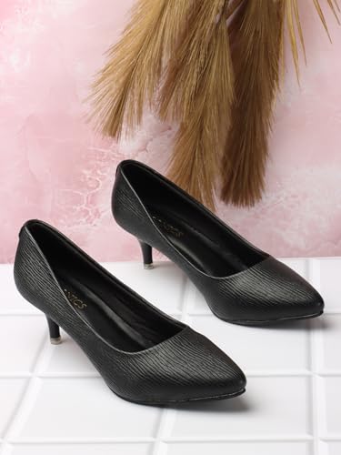 Image of Iconics Women's Textured Pointed Toe Kitten Heel Pump