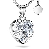 DETAILS: Die Herzkette *Affection* by AMOONIC besteht aus 925er Silber (45cm-50cm Länge) mit einem Herz-Anhänger aus Zirkonia. Die Kette ist als Geschenk verpackt mit *Ich liebe Dich* Etui & Zertifikat.