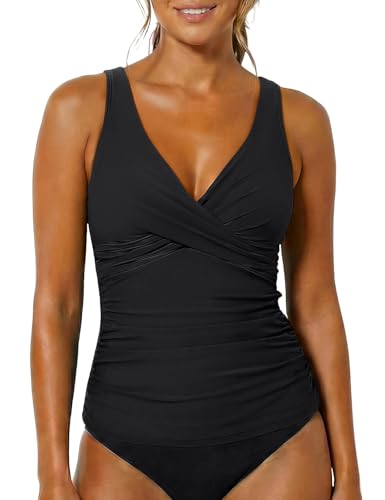 model wearing Firpearl tankini