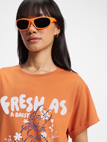 Image of Bewakoof Official Disney Merchandise Daisy Duck Women's 100% Cotton Graphic Print Relaxed Fit Round Neck T-Shirt