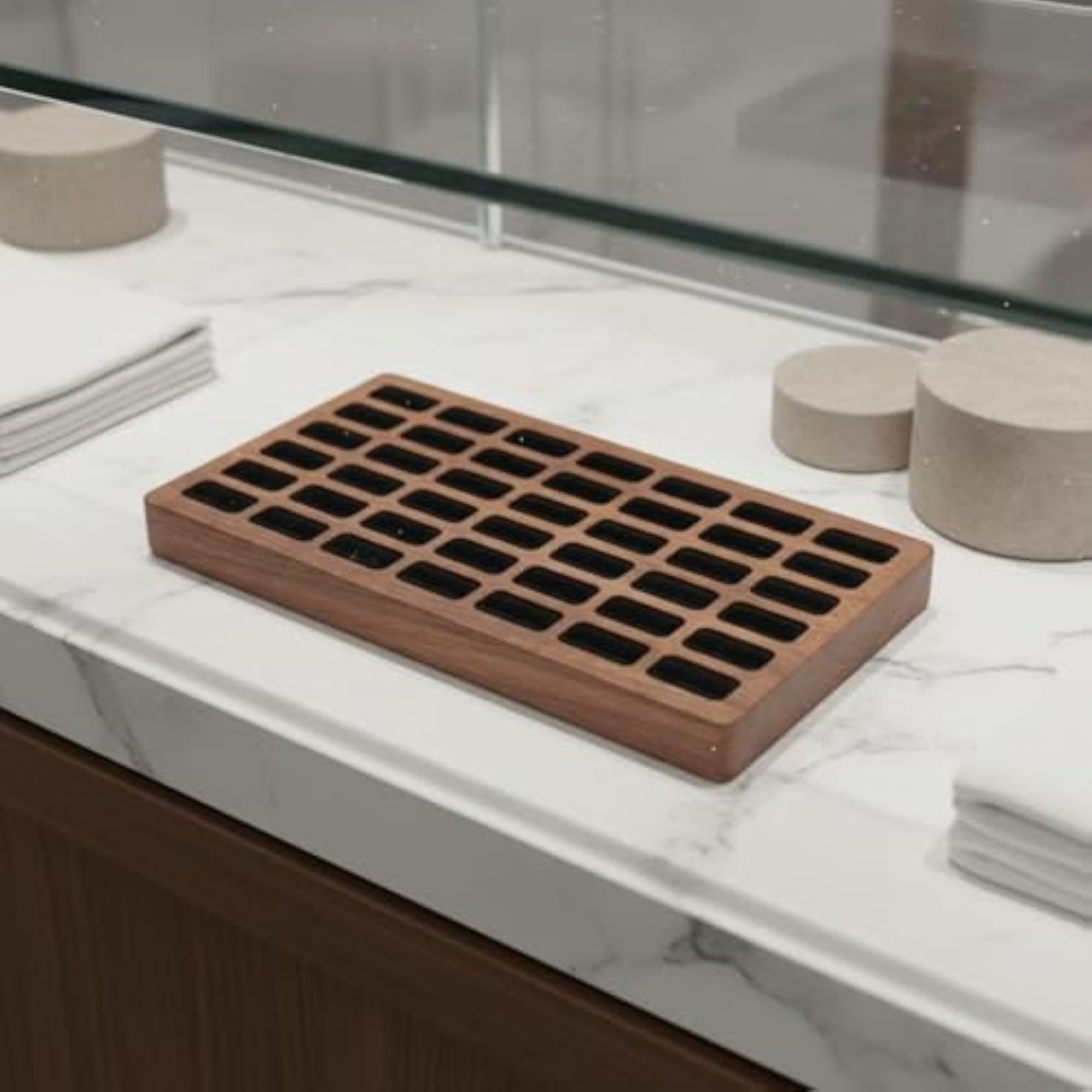 42 Slots Wooden Band Display Tray