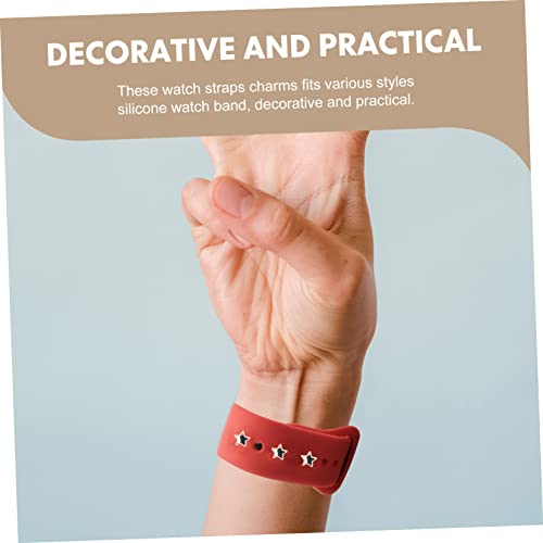 Décorations étoiles pour montres : la solution pour customiser un bracelet unicolore