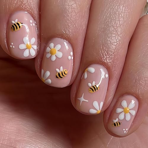Bee Daisy Press on Nails Short Square Design Soft Nude