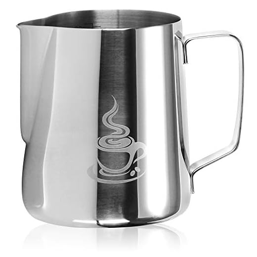 COM-FOUR® melkkan - roestvrijstalen melkkan om op te schuimen - melkopschuimkan 600 ml - melkkan met tuit en maatverdeling (zilverkleurig - 600ml)