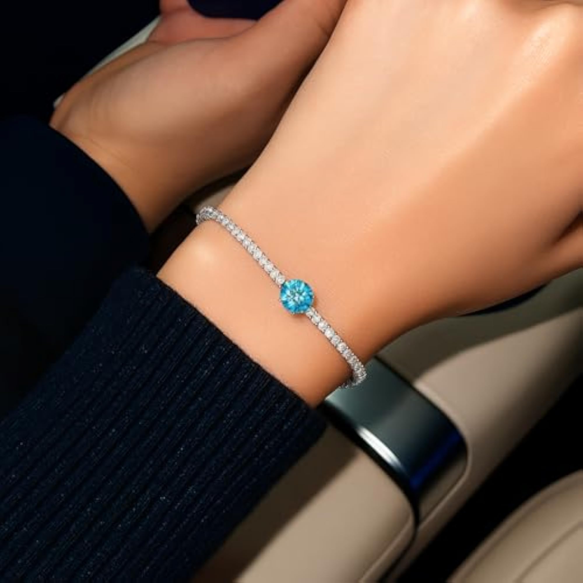 Women's 925 Hallmark Silver Blue Brilliant Cut Bracelet