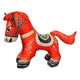 Cadeau d'événement idéal : ce cheval en peluche du Nouvel An chinois est conçu pour servir de excellent cadeau pour des événements tels que les anniversaires et les fêtes, en enrichissant les célébrations et en créant des souvenirs joyeux pour les proches dans différents environnements festifs. Son utilisation polyvalente et son design adorable en font un complément enrichissant qui favorise l'attachement et la chance dans les tours conviviaux et comme symbole d'affection