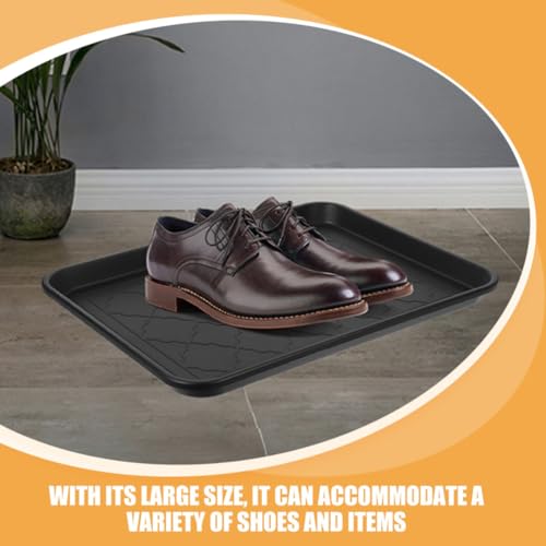 Bottes et accessoires bien rangés avec le plateau à chaussures noir rigide - 6