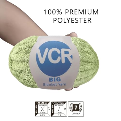 Image of VCR Light Green Yarn, 200 Grams Big Chunky Hank, 22 Meters Length, Suitable for Knitting Blankets and Pillows, 100% Polyester Yarn Ball for Crochet DIY, Soft Threads, Pack of 1
