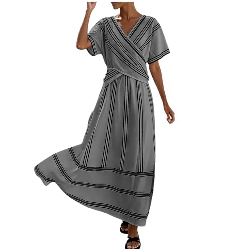 Robe de plage longue dos lacé fluide blanc cassé contre la chaleur