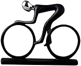Ciclismo masculino de montar en bicicleta, que se muestra el dinamismo de la pantalla. Los detalles finos, las características muy realistas son vívidas y realistas en este trabajo.