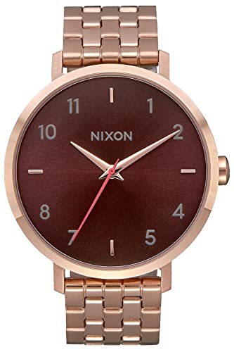 Montre Nixon femme pour éviter les pannes de batterie avec quartz durable