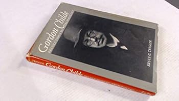 Paperback Gordon Childe: Revolutions in Archaeology Book