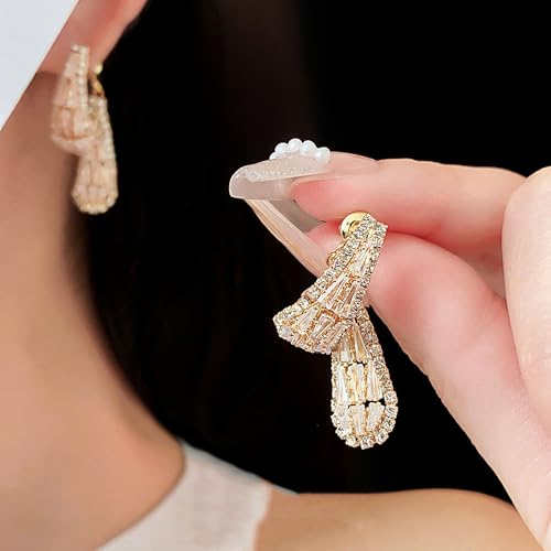 Teardrop Crysatal Earrings for Women Vintage Front Back Rhinestone Waterdrop Earrings Shiny Irregular Cubic Zirconia Drop Earrings Dainty Jewelry Gifts2
