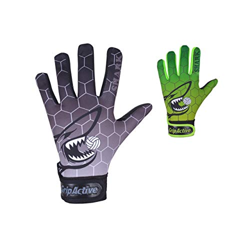 8 Best Gaelic Football Gloves In 2024 [Latest Updated]