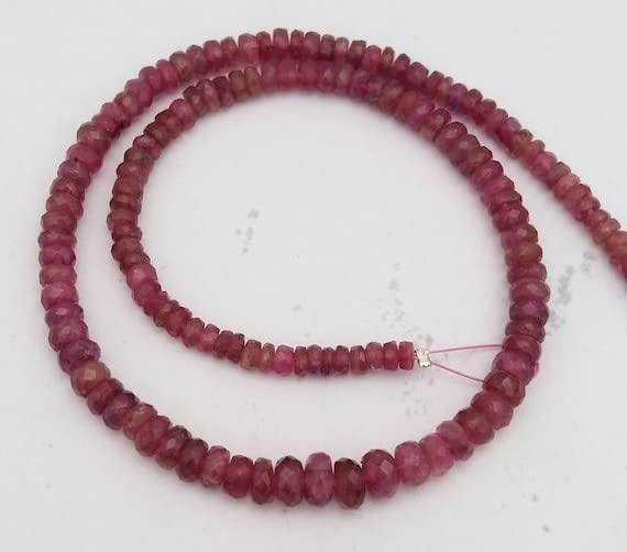 Tourmaline rose en perles LKBEADS pour créer un bracelet bohème chic lors de vos ateliers