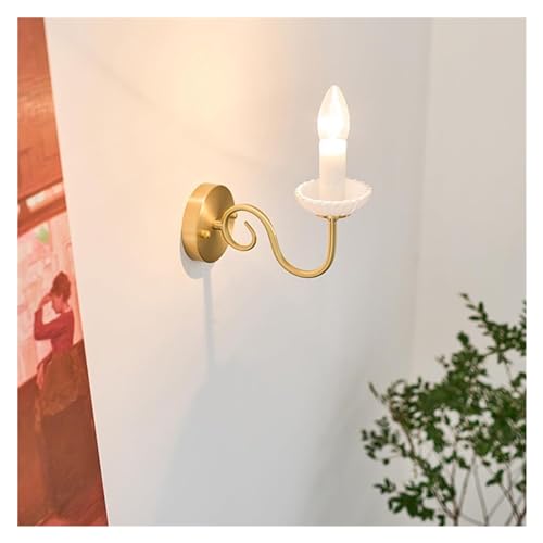 Aplique de pared interior de latón que elimina sombras en el espejo del baño