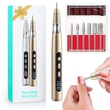 🌸【Rotación Hacia Adelante & Hacia Atrás】:Diseño ergonómico usado,esta lima electrica uñas profesional tiene los botones "Adelante" y "Reversa" para cambiar la dirección de la broca giratoria,lo que permite cualquier uso con la mano derecha o izquierda. La pantalla presentará F o R, para indicar las direcciones de rotación hacia adelante o hacia atrás.Presione on/off detener dos veces para ajustar la dirección de rotación deseada.Por seguridad, reduzca la velocidad antes de cambiar la dirección.