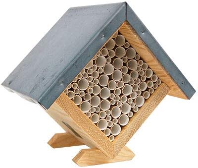 Esschert Design Diamond Bee House with Metal Roof & Paper Straws, Wooden Solitary Bee Hotel for Orchard/Horn-Faced Bees, Wall-Mount or Freestanding Pollinator Shelter for Garden, Yard & Fence