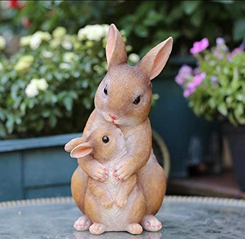 Statue de lapin mère et enfant en résine ciselée pour sublimer les massifs du jardin