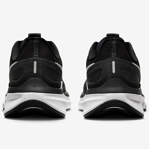NIKE（ナイキ）『ストラクチャー25』