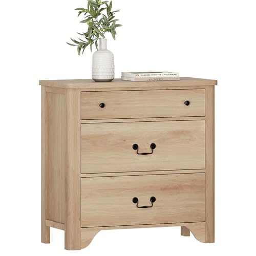 WAMPAT Farmhouse Nightstand with 3 Drawers,Oak Night Stand Bedside Table with Wide Chest of Drawers,Wooden Nightstand End Table with Solid Wood Feet for Bedroom, Living Room