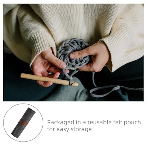 Image of Bamboo Crochet Hooks Set - 15mm(P /Q), 20mm(S), 25mm(U) 3PCS Giant Hooks with Portable Case - Perfect for Big Loop or Extra Bulky Yarn Projects