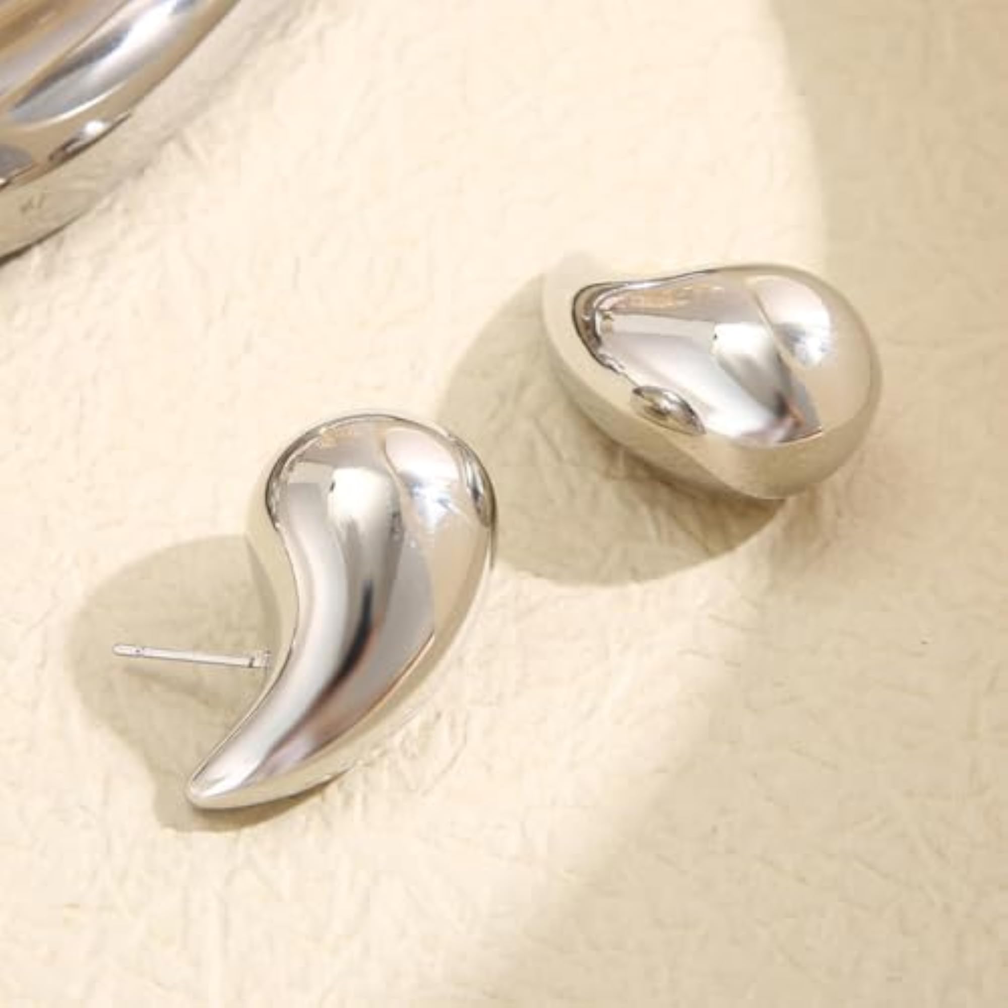 Stylish Western Earrings - Trendy Accessory