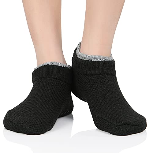 Zando Adult Soft Slipper Socks for Women Christmas Knit Fuzzy Ankle Socks with Grips Fleece Slipper Socks with Gripper3
