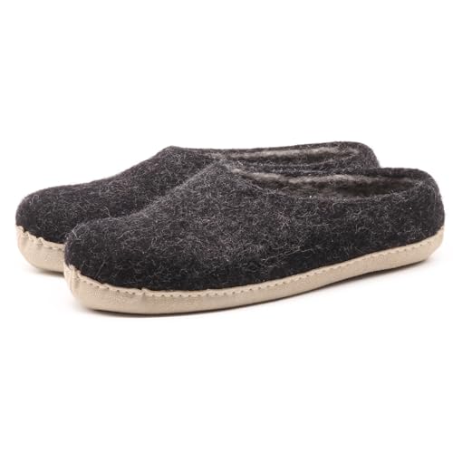 Image of Men's 'Newport' Wool House Shoe