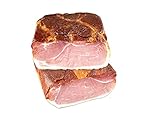 SCHWARZWÄLDER TRADITION: Nur ein Schinken aus dem Schwarzwald darf sich Schwarzwälder Schinken nennen. Diese besondere Herstellungsweise wurde vor etwa 300 Jahren entwickelt, um Fleisch länger haltbar zu machen. Heute gilt das gepökelte und geräucherte Fleisch als Spezialität