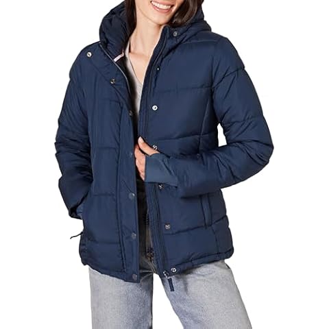 Amazon Essentials Women's Quilted Hooded Puffer Coat Cover