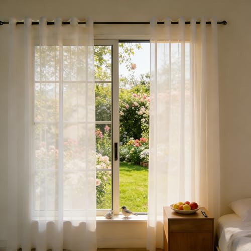 Cortinas blancas translúcidas para evitar reflejos e intimidad 2