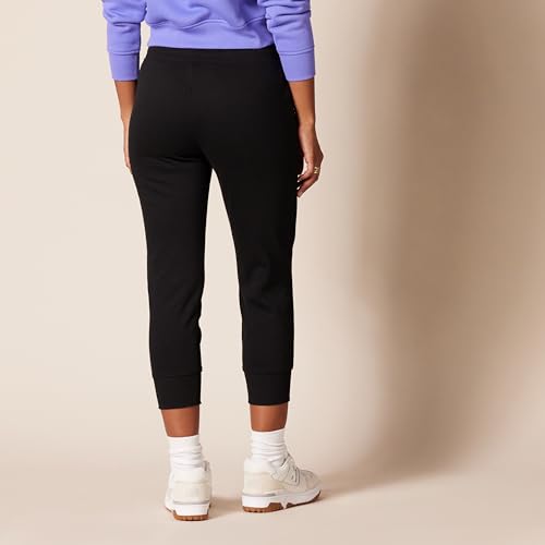 Amazon Essentials Women's Fleece Capri Jogger Sweatpant (Available in Plus Size)3