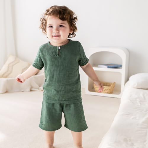 Image of Toddler Boy Short Sleeve T-Shirt Shorts Sets, 100% Cotton Boy Summer Outfits (Green, 12-18 Months)