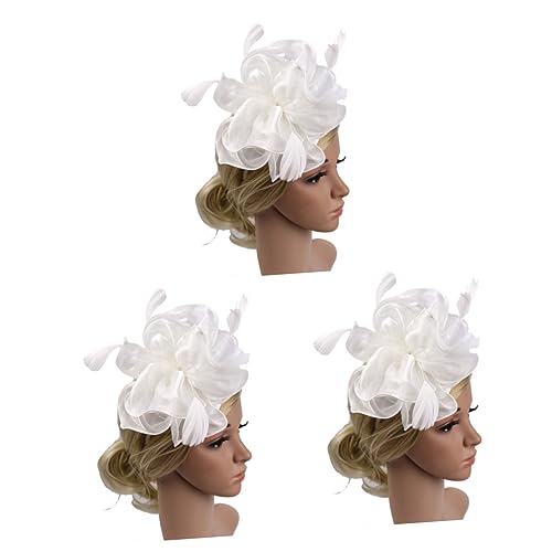 Fascinator organza beige pour mariage : le chapeau bibi chic des invitées élégantes
