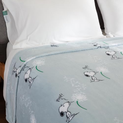 Image of Berkshire Blanket Peanuts VelvetLoft Cute Character Snoopy Plush Blanket,Peanuts Snoopy Make a Wish Spring Blue,King 90 in x 108 in (Official Peanuts Product)