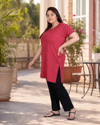 Image of In Love Women's All-Over Printed Cotton Plus Size Longline T-Shirt with Pockets