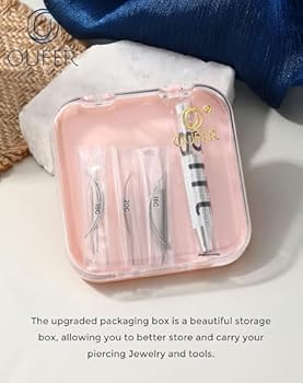 Massief Gouden Threadless Labret Met Platte Achterkant En Prong Set Kristal Top