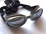 Farbe silber-grau-metallic, Luftschlitze schwarz