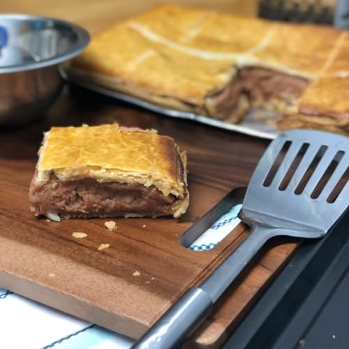How to make a corned beef and potato pie How to make a corned beef and potato pie