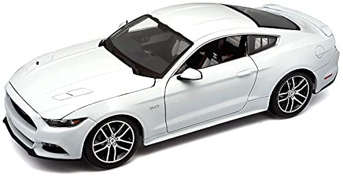 Maisto Exclusive Edition 1:18 2015 Ford Mustang Diecast Vehicle (color may vary)