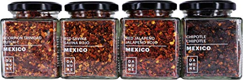 DAMUNE Chiles en Escamas: Jalapeño Rojo Escamas - 80 g, Chipotle Escamas - 80 g, Habanero Red Savina Escamas - 50 g y Habanero Scoprion Trinidad Escamasn - 60 g Cover