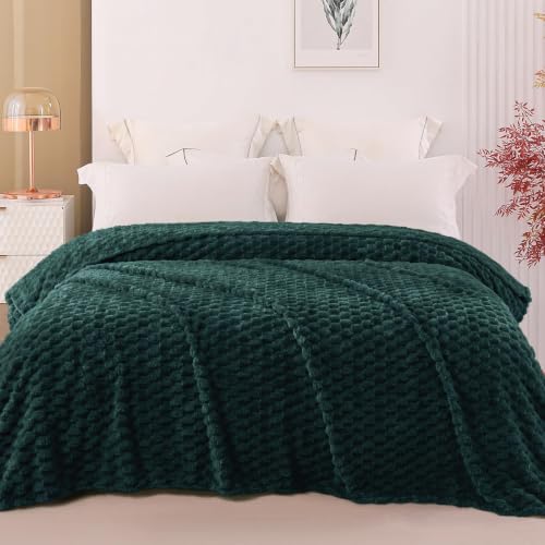 Image of Exclusivo Mezcla 3D Fleece King Size Blanket for Bed, Forest Green | Extra Soft Fuzzy Plush Lightweight Bed Blankets, Cozy Fluffy Decorative Blankets for All Seasons, 90x104 Inches