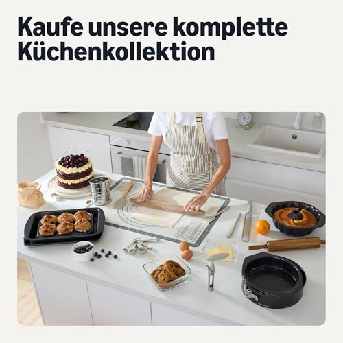 Foto von Amazon Basics Antihaft-Silikon-Backmatte mit Maßangaben, BPA-frei, Backofenfest, Extragroß 50,8cm x 71,1cm