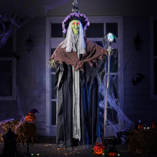 JOYIN 150 cm Fliegende Hexe Halloween-Dekorationen Outdoor-Dekoration beleuchteter Totenkopf-Skelettstab hängende animierte sprechende Hexe Halloween Animatronik Veranda Tür Spukhaus Party