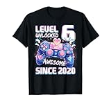 Il livello 6 sbloccato Awesome since 2020 or Born in 2020 è il regalo perfetto per il 6° compleanno per un ragazzo di 6 anni Video Gamer. Compleanno del giocatore 6 tee per Birthday Boy che ha livello 6 tempo completato per salire di livello. Completo per 6° compleanno, per bambini e bambine